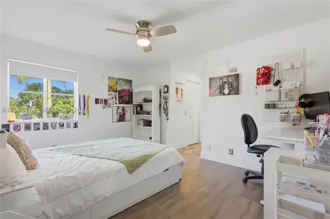 1419 Crossbill Court Weston FL 33327