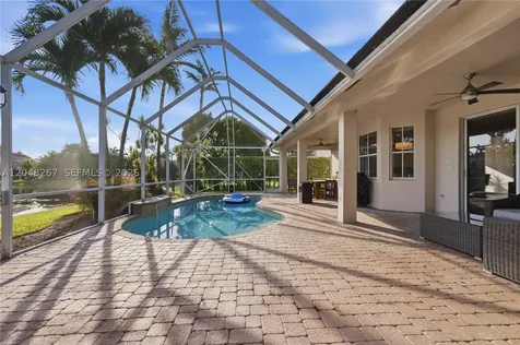 1419 Crossbill Court Weston FL 33327