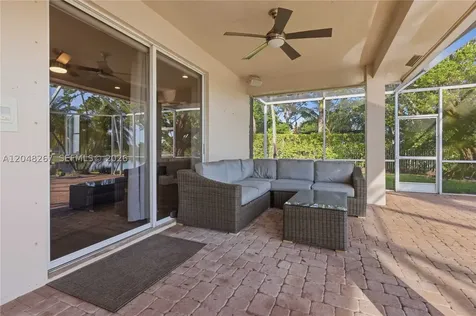 1419 Crossbill Court Weston FL 33327