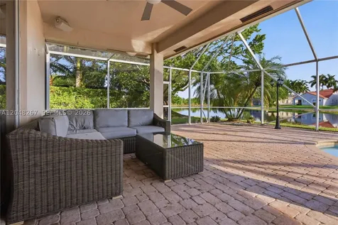 1419 Crossbill Court Weston FL 33327