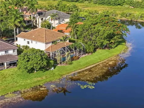1419 Crossbill Court Weston FL 33327