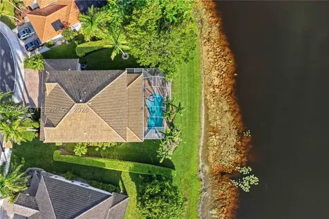1419 Crossbill Court Weston FL 33327