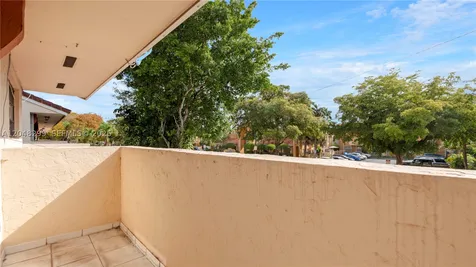 17908 NW 68th Avenue Hialeah FL 33015