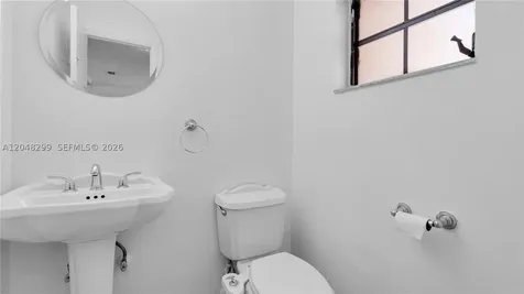 17908 NW 68th Avenue Hialeah FL 33015
