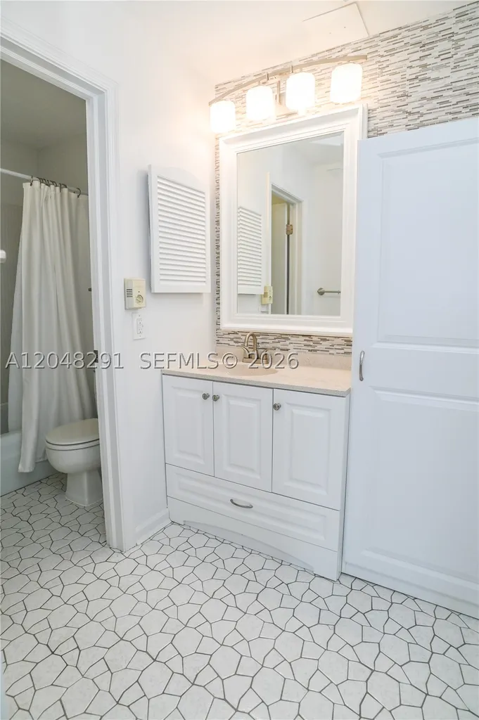 130 Cypress Club Drive Pompano Beach FL 33060
