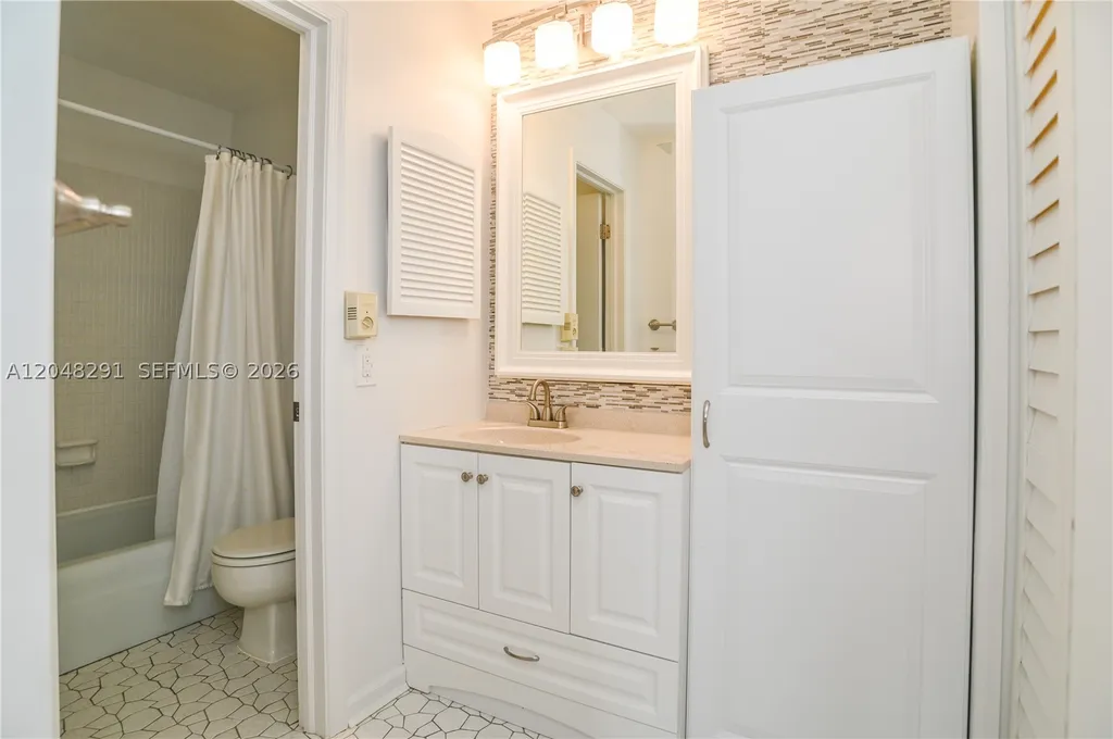 130 Cypress Club Drive Pompano Beach FL 33060