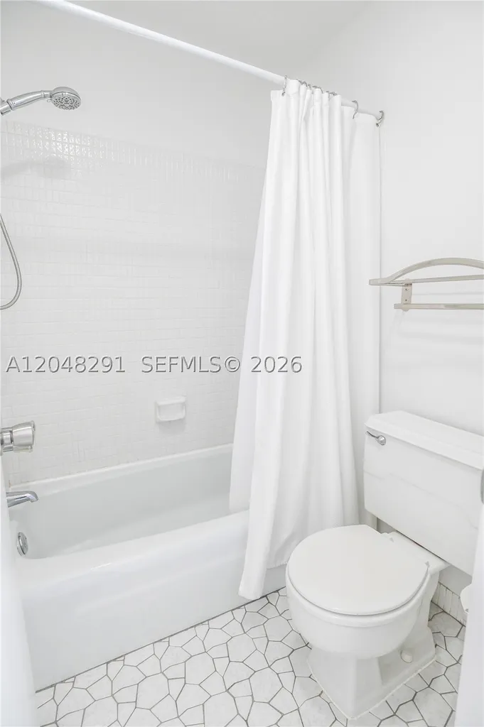 130 Cypress Club Drive Pompano Beach FL 33060