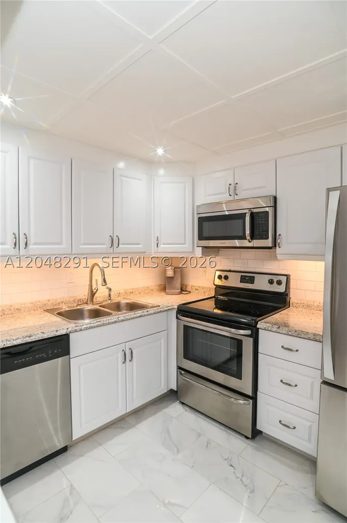 130 Cypress Club Drive Pompano Beach FL 33060