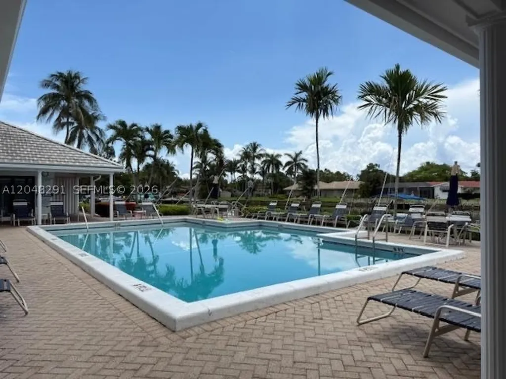 130 Cypress Club Drive Pompano Beach FL 33060