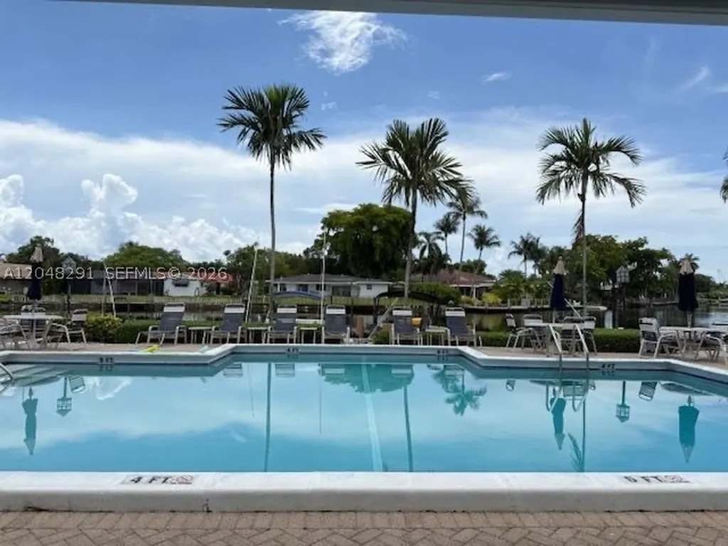 130 Cypress Club Drive Pompano Beach FL 33060