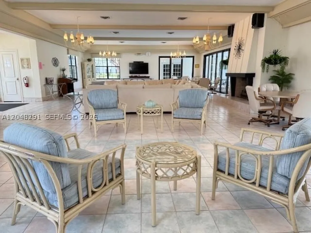 130 Cypress Club Drive Pompano Beach FL 33060