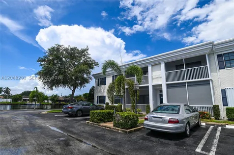 130 Cypress Club Drive Pompano Beach FL 33060