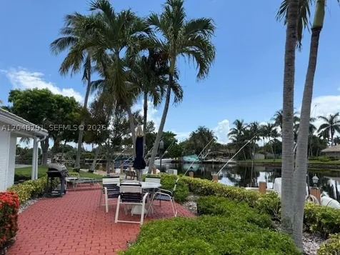 130 Cypress Club Drive Pompano Beach FL 33060