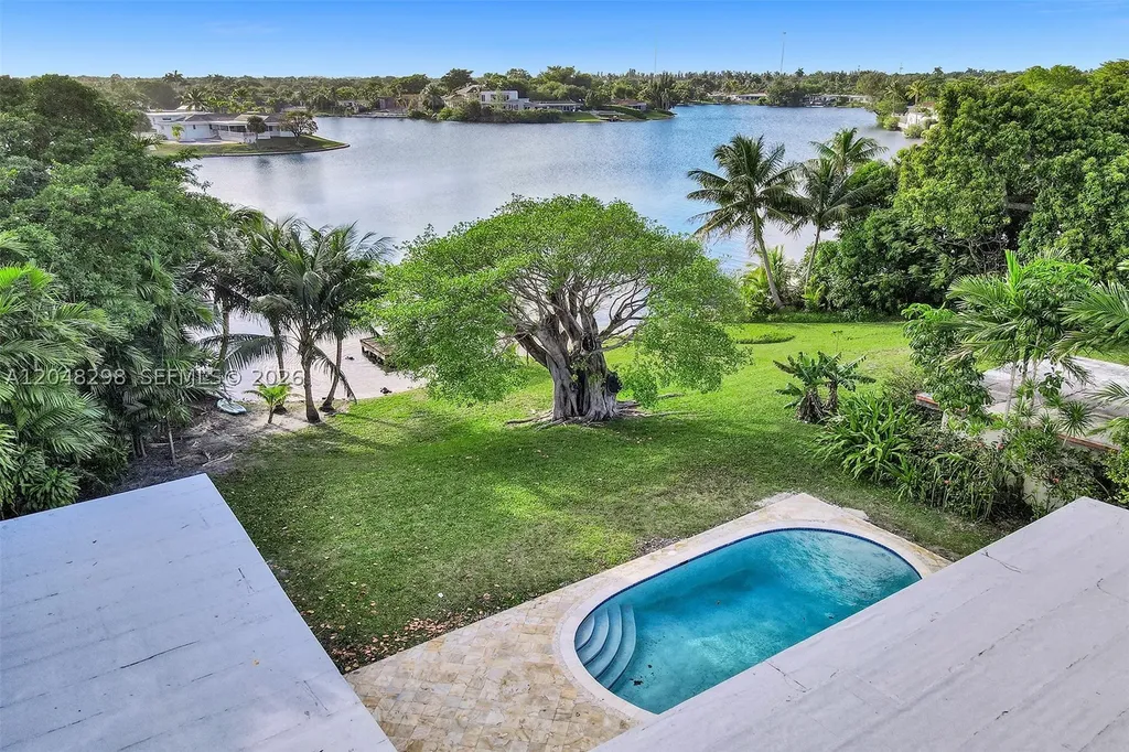 19260 NE 22nd Avenue North Miami Beach FL 33180