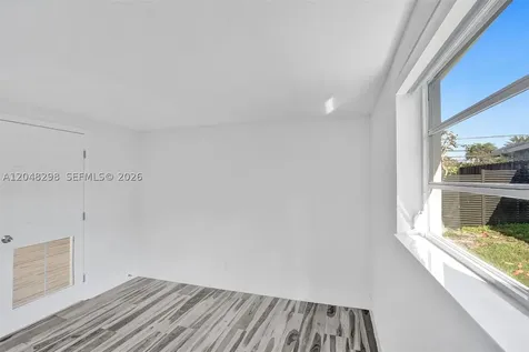 19260 NE 22nd Avenue North Miami Beach FL 33180