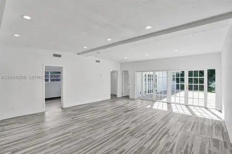 19260 NE 22nd Avenue North Miami Beach FL 33180
