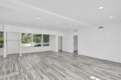 19260 NE 22nd Avenue North Miami Beach FL 33180