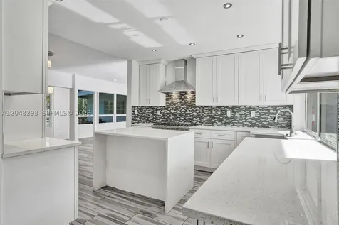 19260 NE 22nd Avenue North Miami Beach FL 33180