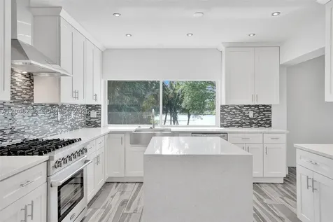 19260 NE 22nd Avenue North Miami Beach FL 33180