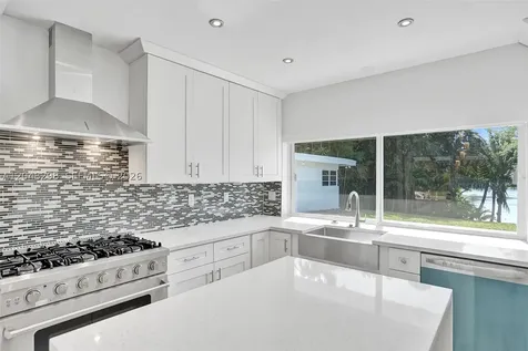 19260 NE 22nd Avenue North Miami Beach FL 33180
