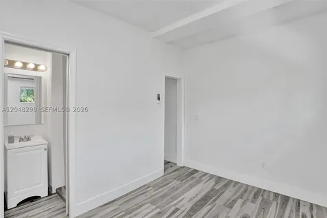 19260 NE 22nd Avenue North Miami Beach FL 33180