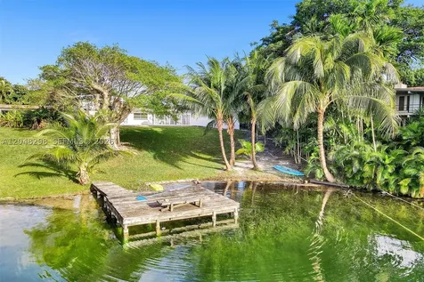 19260 NE 22nd Avenue North Miami Beach FL 33180