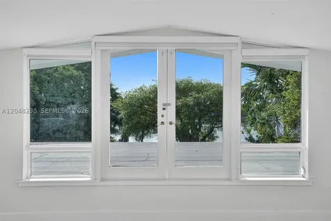 19260 NE 22nd Avenue North Miami Beach FL 33180