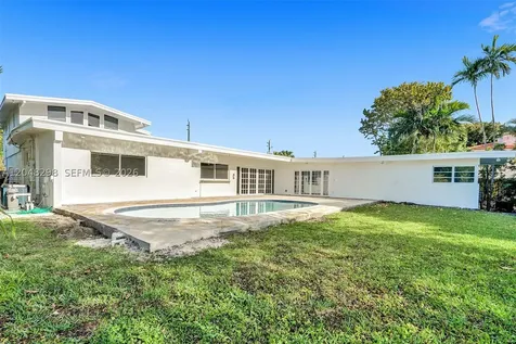 19260 NE 22nd Avenue North Miami Beach FL 33180