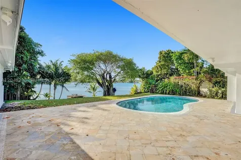 19260 NE 22nd Avenue North Miami Beach FL 33180