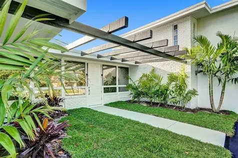 19260 NE 22nd Avenue North Miami Beach FL 33180