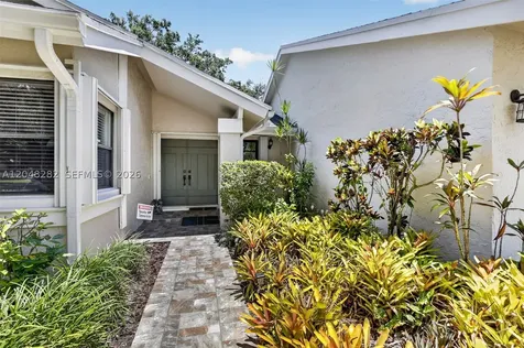 12104 Landing Way Cooper City FL 33026