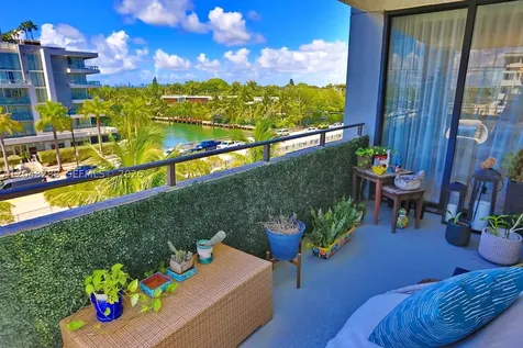 9660 W Bay Harbor Drive Bay Harbor Islands FL 33154