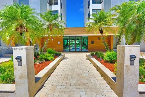 9660 W Bay Harbor Drive Bay Harbor Islands FL 33154