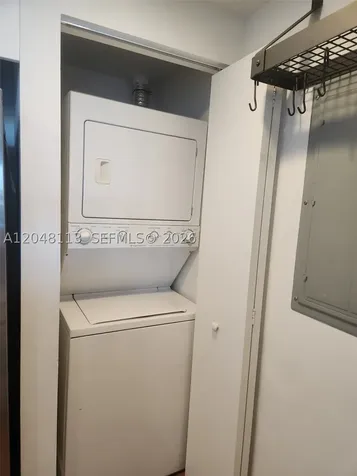 325 S Biscayne Boulevard Miami FL 33131