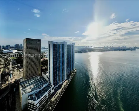 325 S Biscayne Boulevard Miami FL 33131