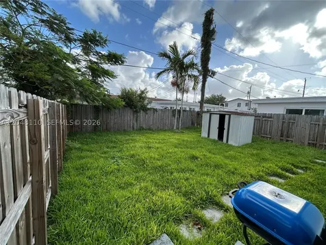 11239 SW 5th Terrace Sweetwater FL 33174