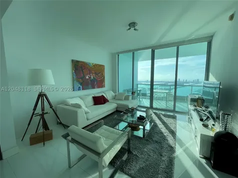 900 Biscayne Boulevard Miami FL 33132