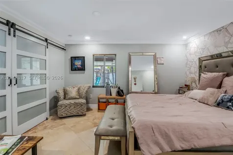 114 SW SW 57th Court Miami FL 33144
