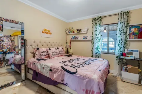 114 SW SW 57th Court Miami FL 33144