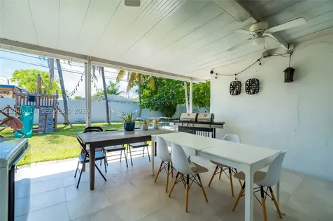 114 SW SW 57th Court Miami FL 33144