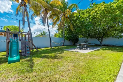 114 SW SW 57th Court Miami FL 33144