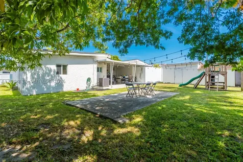 114 SW SW 57th Court Miami FL 33144