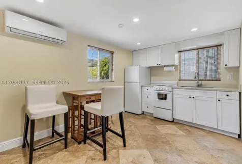 114 SW SW 57th Court Miami FL 33144
