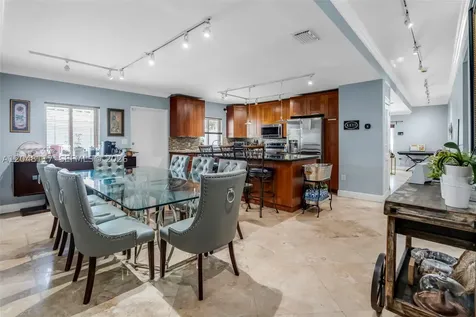 114 SW SW 57th Court Miami FL 33144
