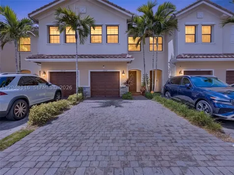 5918 NW 56th Place Tamarac FL 33319
