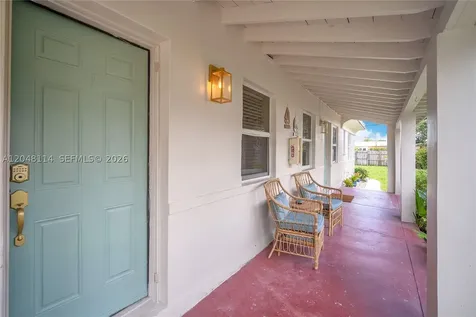 261 SW 15th Street Dania Beach FL 33004