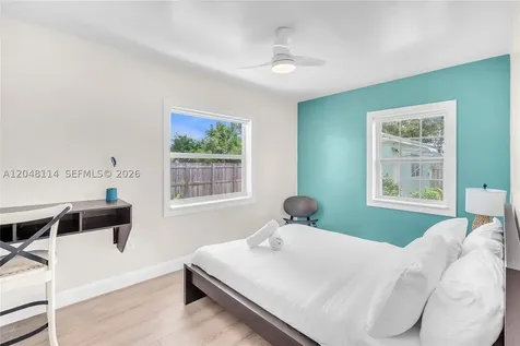 261 SW 15th Street Dania Beach FL 33004