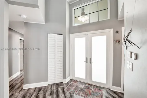 507 Bridgeton Road Weston FL 33326