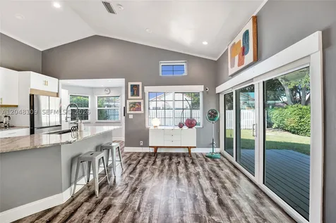 507 Bridgeton Road Weston FL 33326