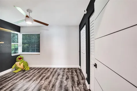 507 Bridgeton Road Weston FL 33326